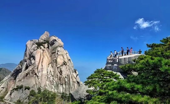 【暑期“三下鄉(xiāng)”】滁州學(xué)院學(xué)子赴潛山市旅游發(fā)展成就觀察實(shí)踐