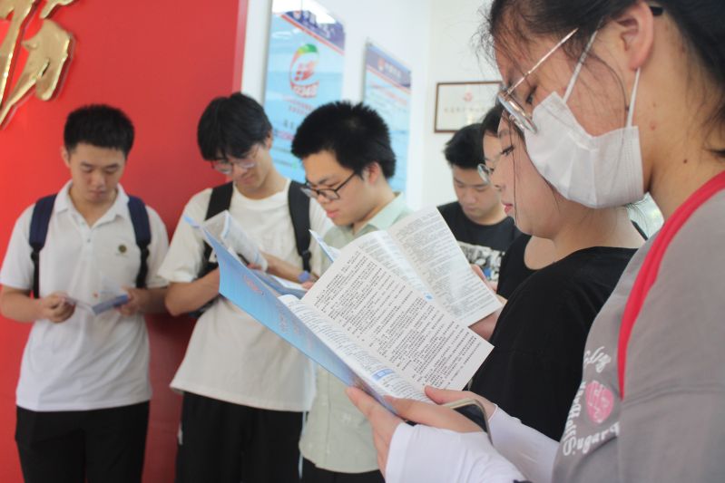 福建農(nóng)林大學(xué)“知行合一，踐悟思想”實(shí)踐隊(duì) 探訪福州市倉山區(qū)法律援助中心