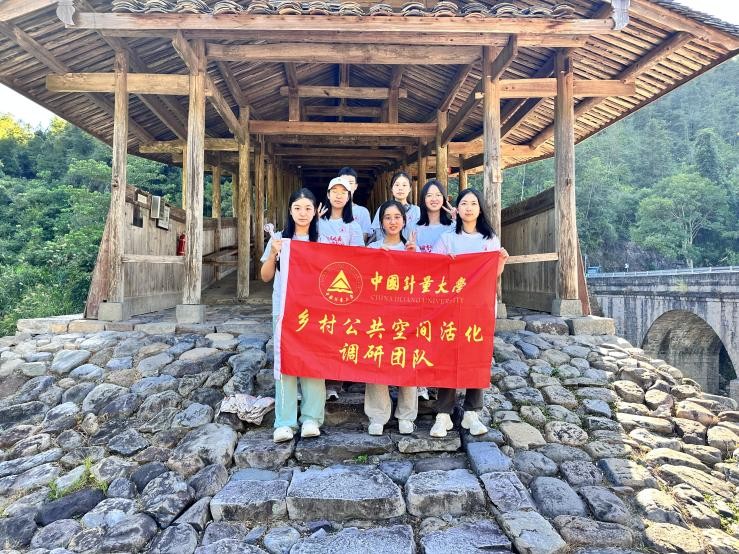 穿越時光的回廊：探尋鄉(xiāng)村遺失的橋與記憶
